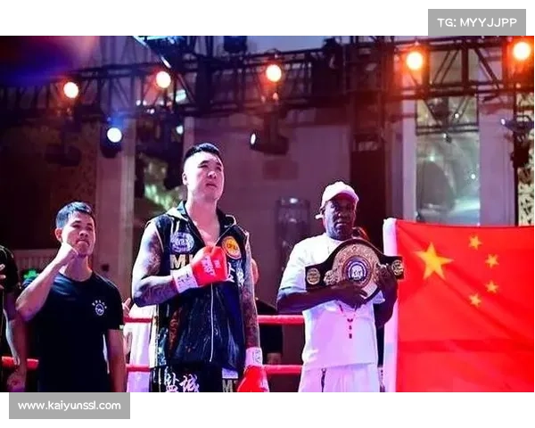 42岁老将拉拉全场压制冈萨雷斯，成功卫冕WBA中量级拳王金腰带